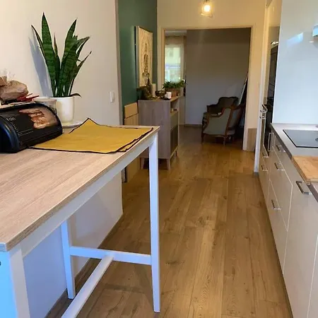 Le 17 Apartment *